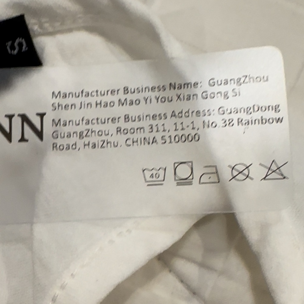 FancyInn White V Neck Sleeveless Top NWT - Picture 7 of 10